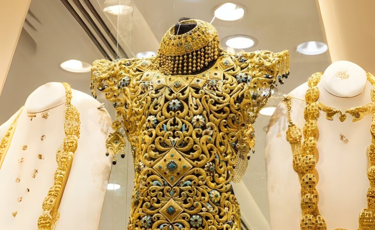 AED 4.6 Million ‘Dubai Dress’ Goes on Display in Sharjah