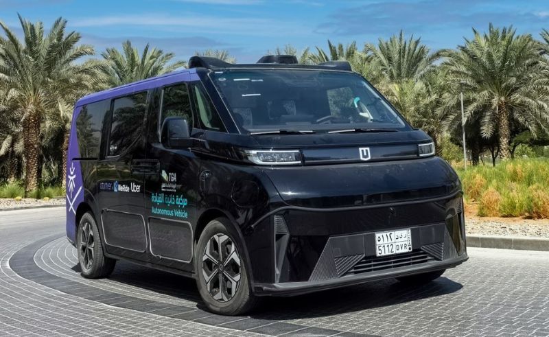 WeRide Secures UAE Approval for Fully Driverless Robotaxi Operations
