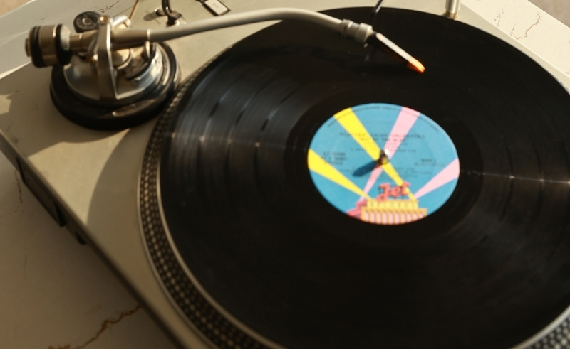 WSLA & SCENENOISE TO HOST HI-FI LISTENING & DINING EXPERIENCE DEC 5TH