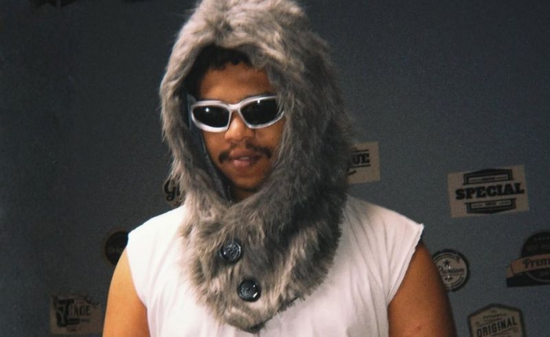 وزة منتصر يطلق سايفر “أعلام” بمشاركة نخبة من نجوم الراب