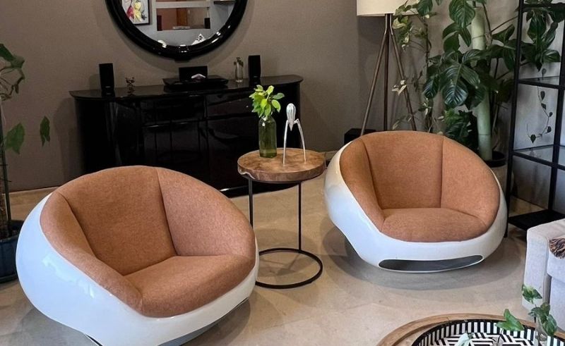 Jeddah-Based 'Baldhead World of Vintage' Curates Fragments of the Past