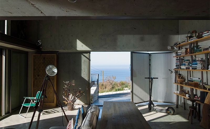 DHP Architecture’s Tiny House With a Grand Connection to Nature