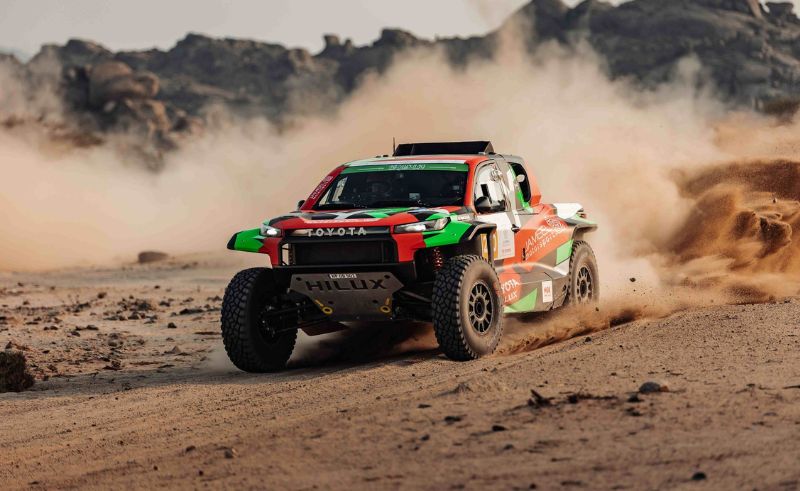 Hail Hosts International Baja Rally Across the Great Nafud Desert