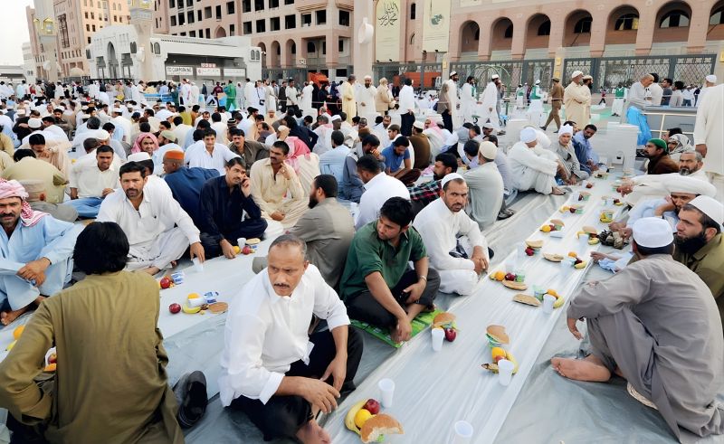 Digital Platform Streamlines Ramadan Iftar at the Holy Mosques