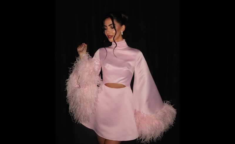 Monochrome Monday: Quartz Pink