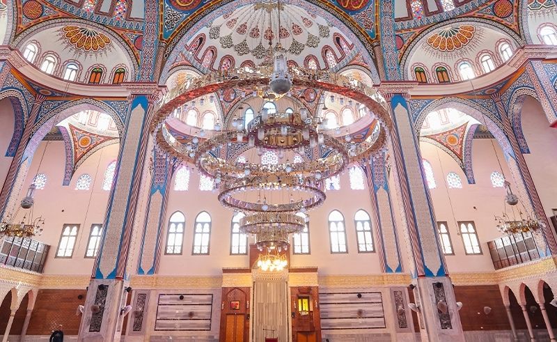 Al Rahman Mosque Took 46 Years of Community Donations to Build