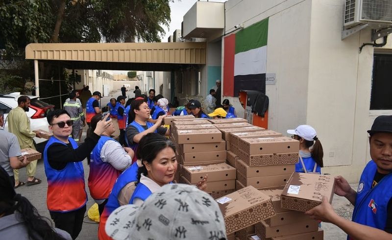 Filipino Social Club Distributes 850 Iftar Meals to Workers in Dubai