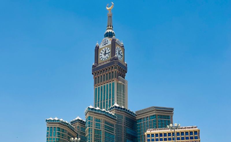 Interactive Digital Qur’an Exhibition Opens at Makkah Clock Tower