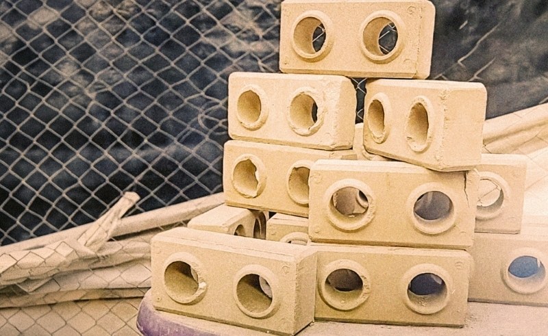 Green Rock Rebuilds Homes With LEGO Bricks Made From Gaza’s Rubble