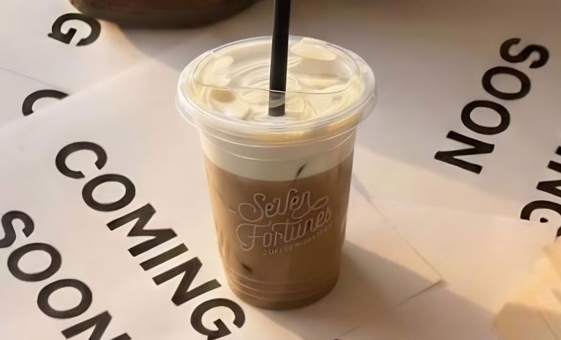 Seven Fortunes Drops Iced Hazelnut Oat Freddo