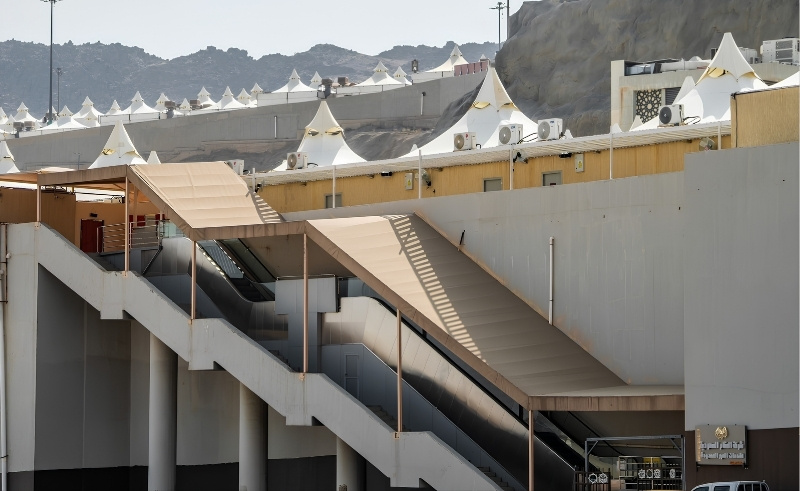 74 Escalators Installed in Mina to Ease Hajj 2026 Movement