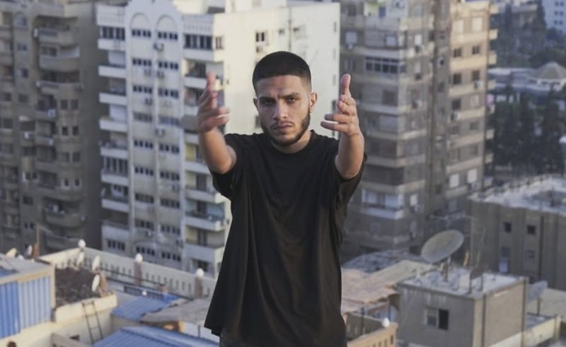 سلايفر يدعم عودته ب "مكار" من توزيع معجزة