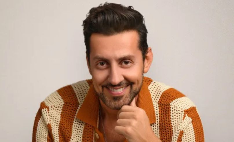Iranian-American Comedian Max Amini Is Officially Coming to Cairo