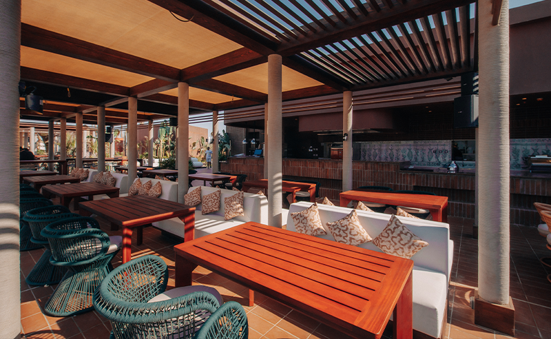 Crimson Coast Brings Mediterranean Dining to Egypt's Silversands