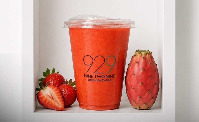 929 Speciality Coffee Made a Prickly Pear & Strawberry Smoothie 