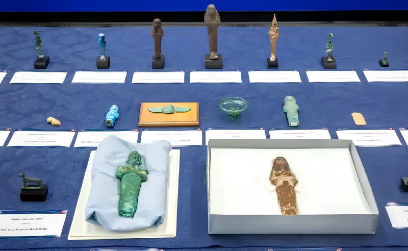 FBI Returns 48 Smuggled Ancient Artefacts to Egypt