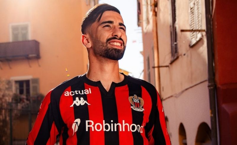OGC Nice Sign Algerian Forward Mohamed Amine Amoura