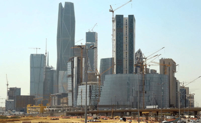 Riyadh Construction Projects Fined Over SAR 20 Million Due to Dust