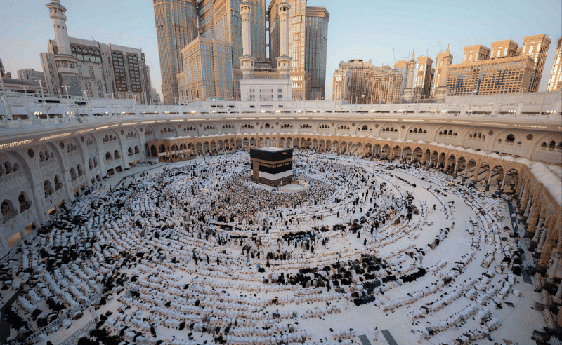 Egypt Sends Legal Team to Saudi Arabia After Umrah Bus Crash