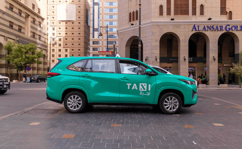 Saudi Taxis Can Now Take Passengers to Bahrain