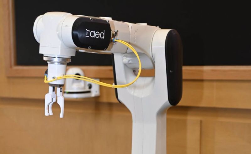 Raed Bots Unveils Egypt’s First Locally Developed Industrial Robot