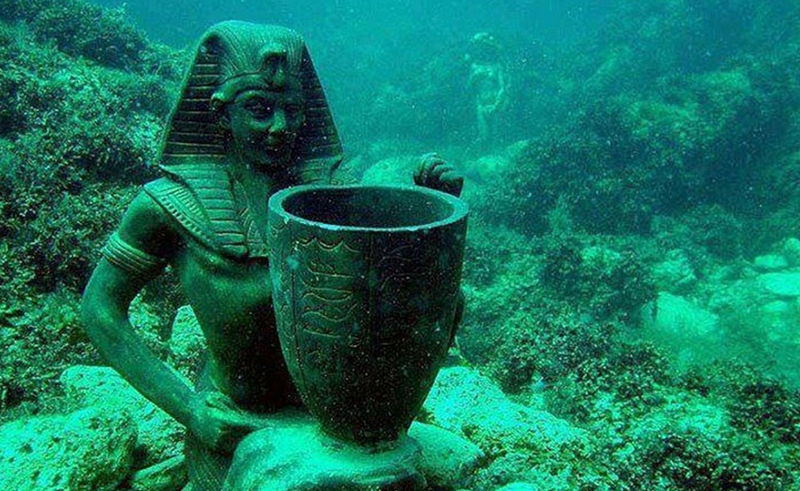 Egypt Sponsors Students' Graduation Project For an Undersea Robot to Explore Alex's Sunken Treasures