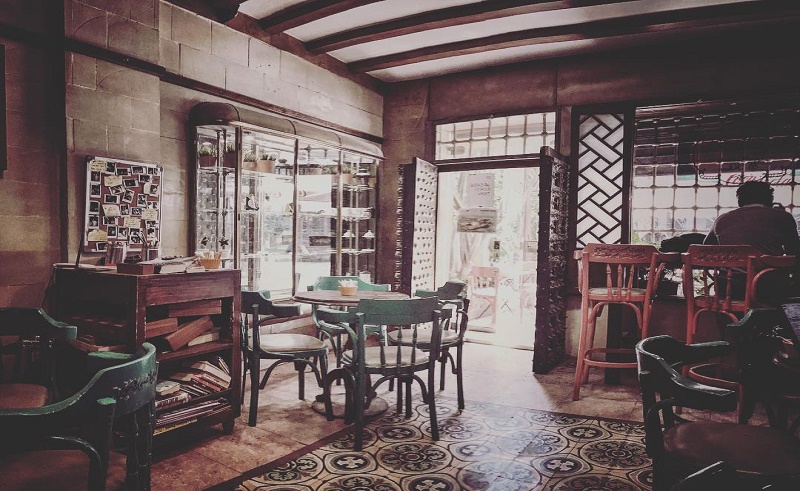 This Quaint Neighborhood Cafe is a Hub for Artists and Coffeeholics