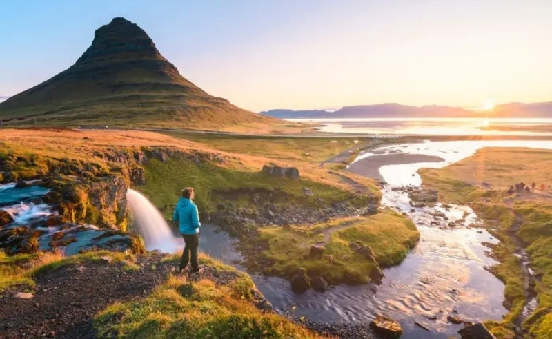 Spend the Summer at Iceland’s Frozen Wonderland With Travista