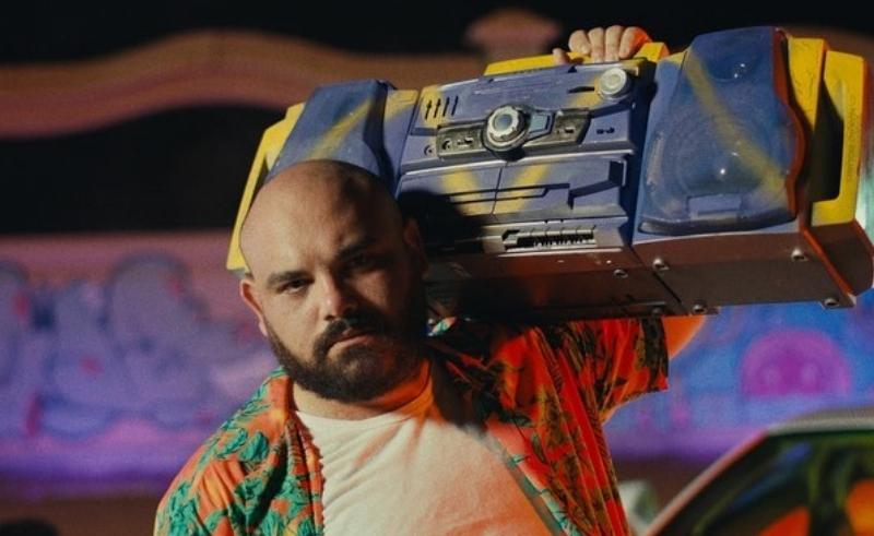 Comedy Guru Safi Gets Nifty In 'Omsan Meshagara' Produced by L5VAV