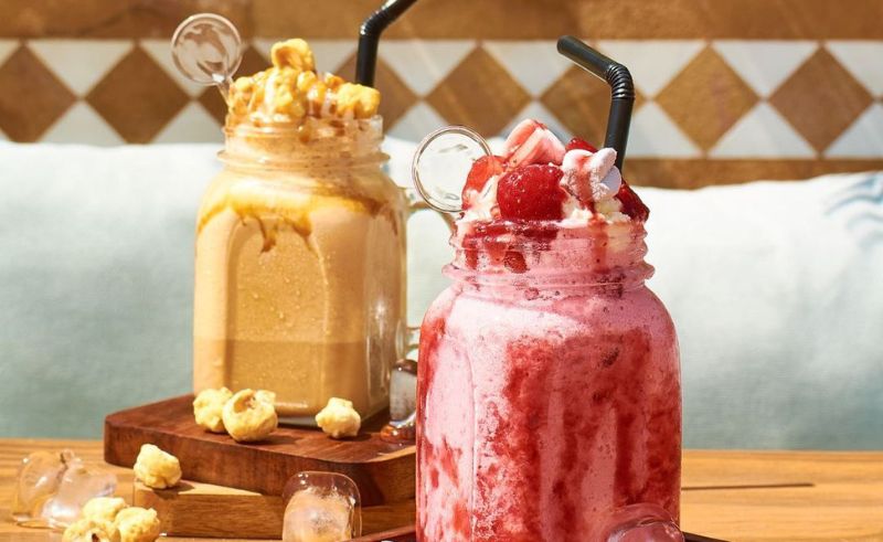 Madinaty's Gavi Makes Popcorn Frappés & Sizzler Butter Steaks