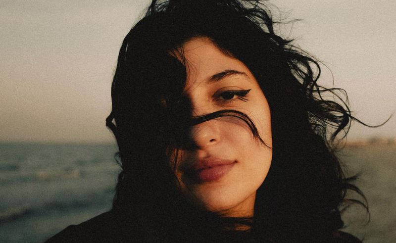 Lella Fadda is Spinning in Existential Thoughts in New Video 'Malleit'