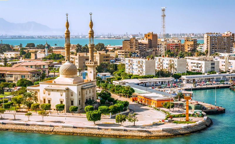 Citizens of Port Said Plant 2,000 Trees as Part of National Campaign