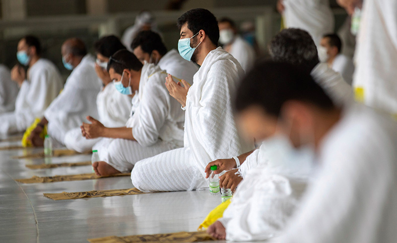 Pilgrims to Saudi Arabia Will Now Need to Book Umrah Trips Via Apps