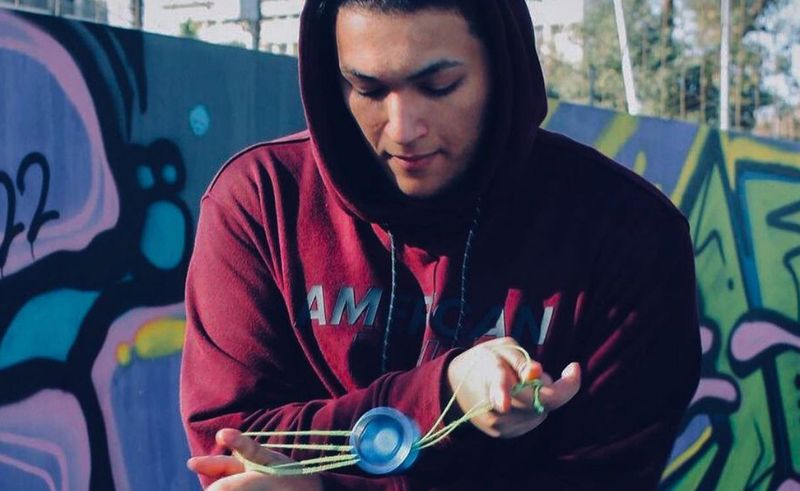Meet the Viral Yo-yo Master Bringing the Classic Toy Back Into Egypt
