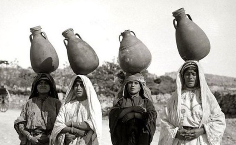 The Story of Palestine’s First Female Photographer Karimeh Abbud