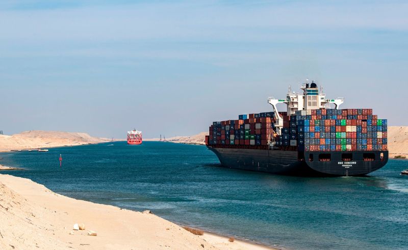 Suez Canal Introduces New Regulations for Mooring Services