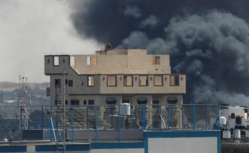 Egyptian Negotiators Insist on Israeli Withdrawal From Rafah Crossing