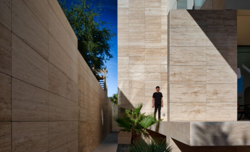 Step Inside Kuwait’s Travertine-Draped Private Villa: Rawda Radiance