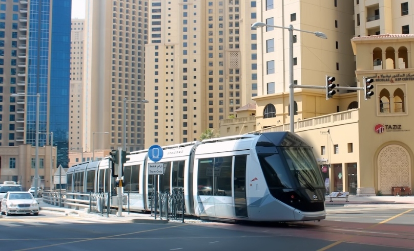 Dubai Plans ‘Trackless Trams’ in Eight Locations Across Emirate