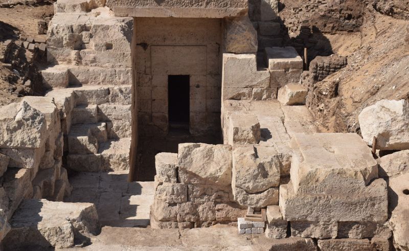 Egyptian-German Team Discovers New Ptolemaic Temple Gate in Sohag