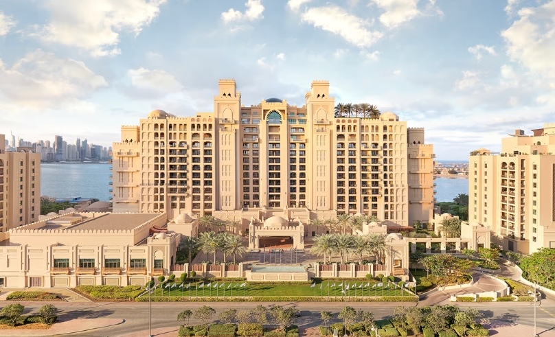 Dubai's Fairmont The Palm Hotel to Be Sold for $325 Million