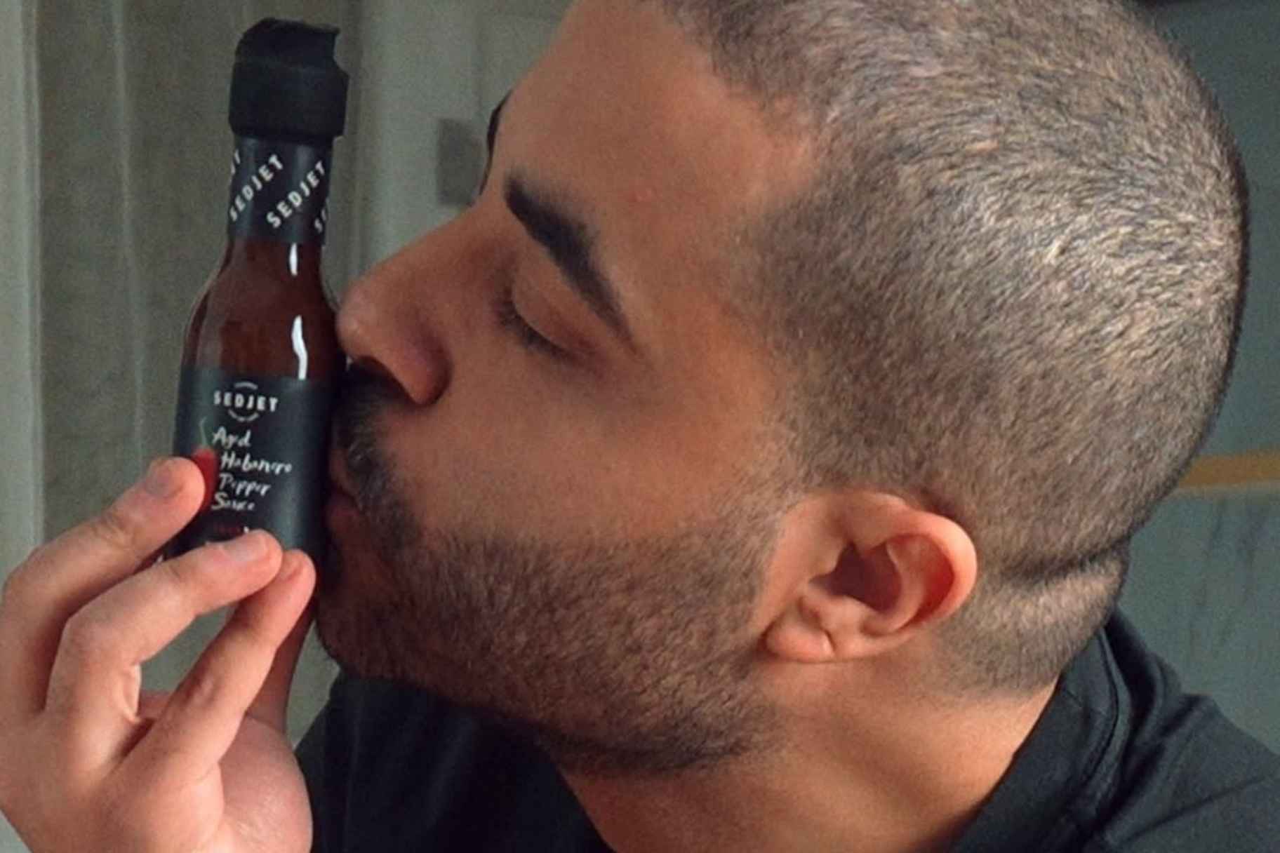 Egyptian 'Home Cook' Omar Araby Launches New Hot Sauce Brand 'Sedjet'