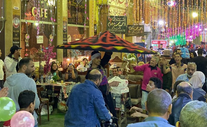 Shop & Café Business Hours Extended Until 2 AM During Ramadan 