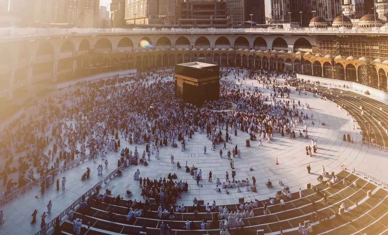 This Art Exhibit Traces Kaaba's History at Grand Mosque During Ramadan