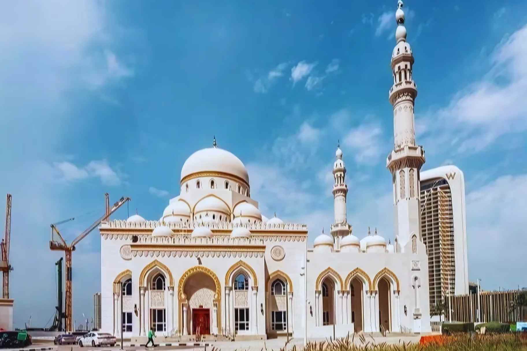 Dubai Marina Welcomes New Mosque Inspired by Ottoman Art