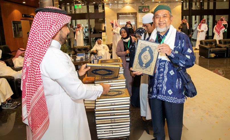 29,000 Copies of Quran Distributed to Umrah Pilgrims