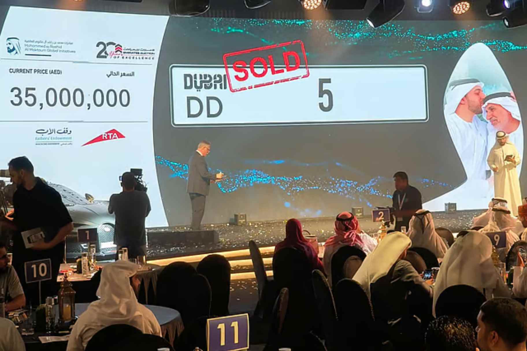 Rare Car Plate "DD 5" Sells for AED 35 Million at Charity Auction