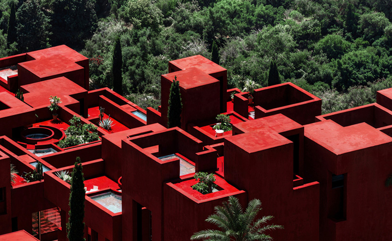 Red Sol: A Modernist Labyrinth Above the Ionian