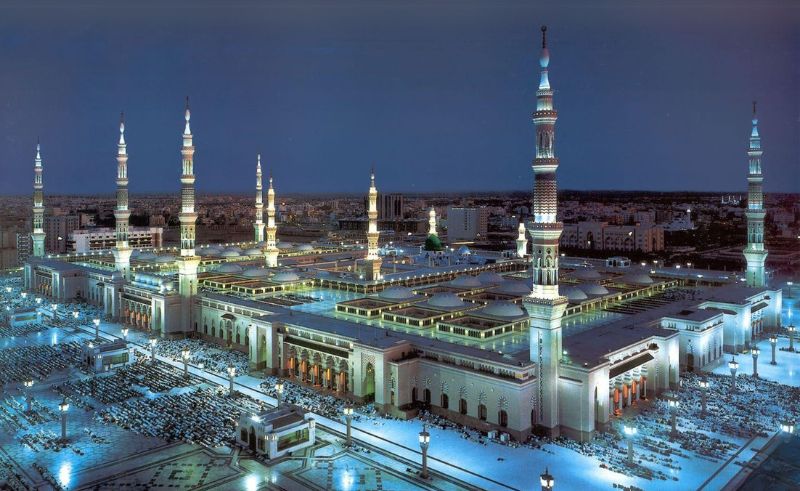 Prophet's Mosque Welcomes 4,000 Worshippers for I’tikaf