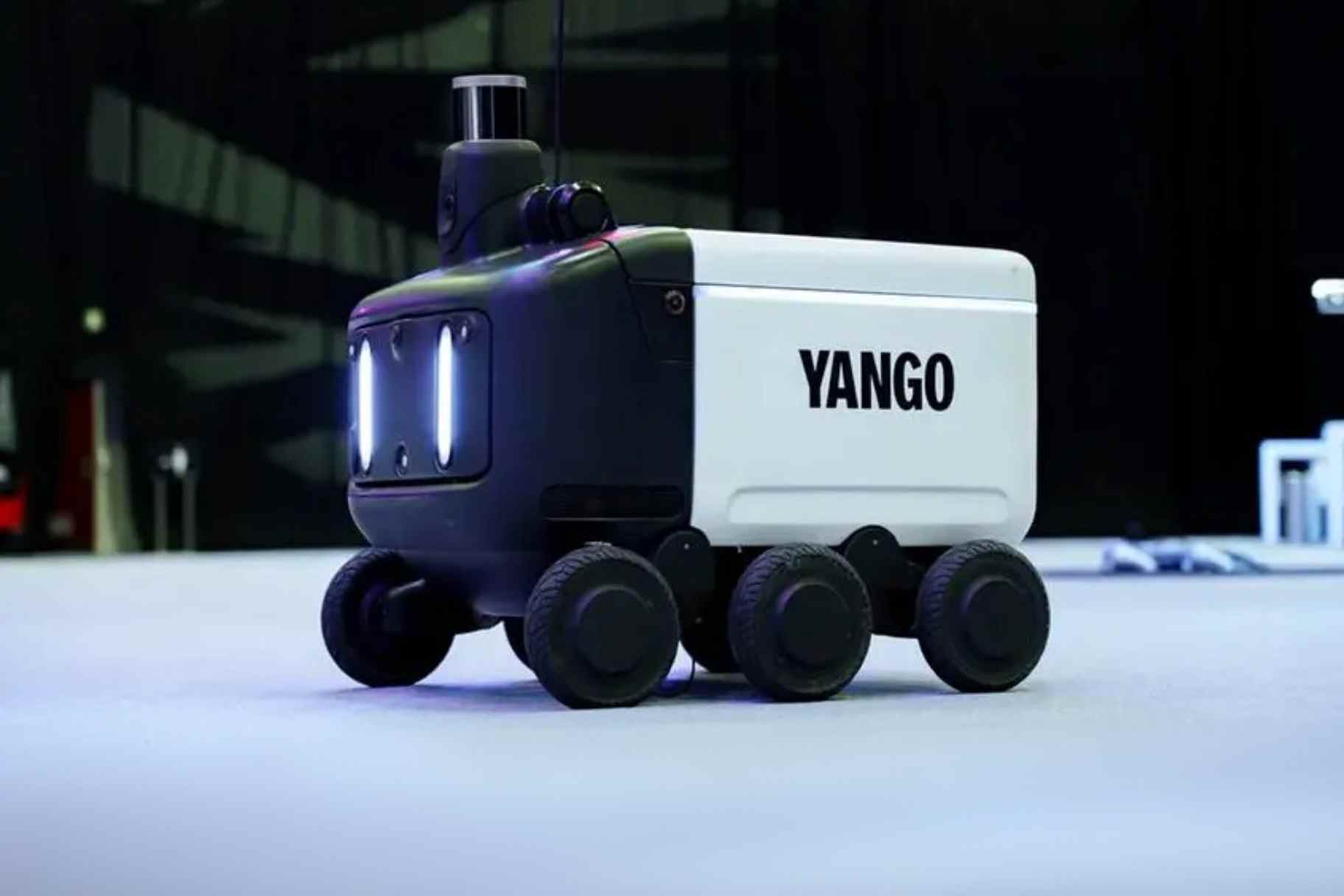 Your Next Food Delivery Guy Might Be a Robot at Expo City Dubai